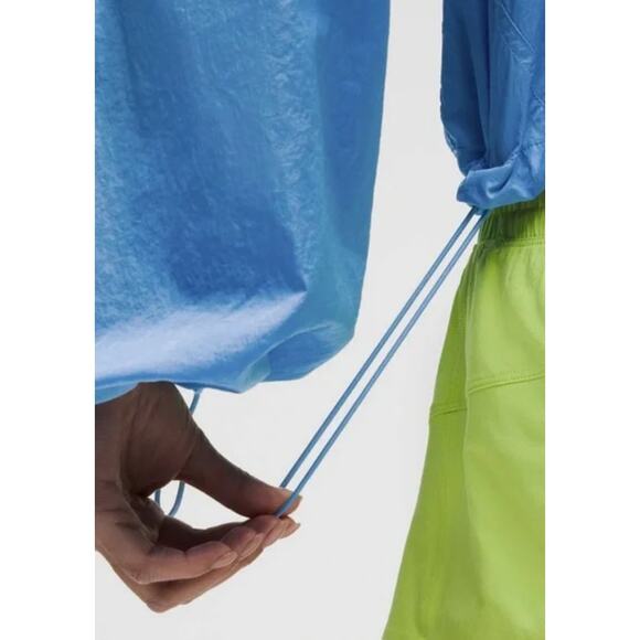 (6) NWT $128 Lululemon Scuba Cropped Anorak Pool Party - Picture 3 of 8